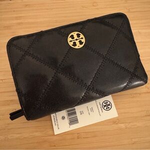 Tory Burch Black Diamond Quilt Wallet Gold Logo | Willa Medium Puffy Leather